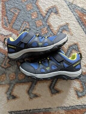 Merrell Hiking Shoes Kids Size 4